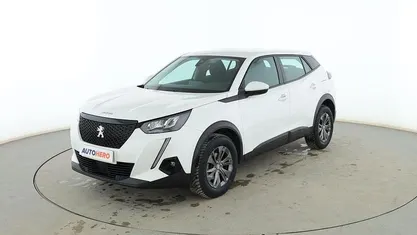 Usado Peugeot 2008 Active 101 CV (74 kW) 2020 Blanco SUV