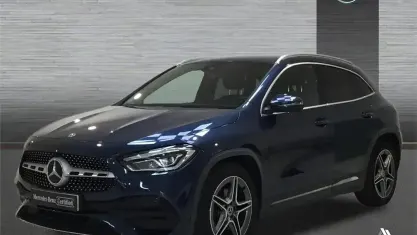 Usado Mercedes GLA200 AMG line 150 CV (110 kW) 2022 Azul SUV