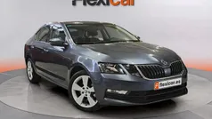Gris Usado 2017 Skoda Octavia Berlina | 12.390 € (Precio justo)