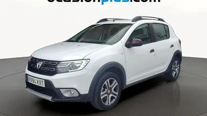 Usado Dacia Sandero 90 CV (66 kW) 2019 Blanco SUV