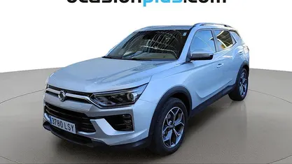 Usado Ssangyong (KGM) Korando 136 CV (100 kW) 2021 Gris plata SUV