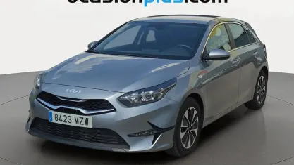 Usado Kia Ceed 101 CV (74 kW) 2025 Gris plata Utilitario
