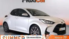 Blanco Usado 2024 Toyota Yaris Hybrid Style Berlina | 21.490 € (Precio justo)