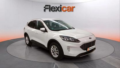 Begagnad Ford Kuga Titanium 150 HK (110 kW) 2023 Vit SUV