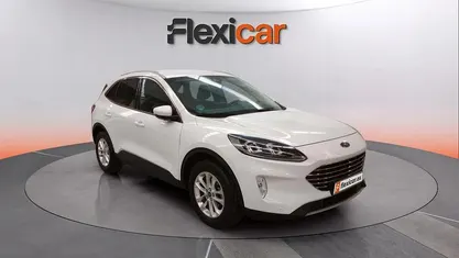 Używany Ford Kuga Titanium 150 KM (110 kW) 2023 Biały SUV