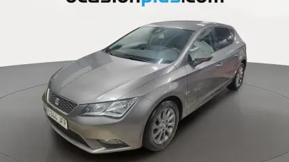 Usado Seat Leon Style 110 CV (80 kW) 2015 Gris Utilitario