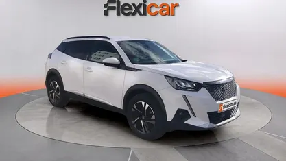 Usado Peugeot 2008 Allure 131 CV (96 kW) 2021 SUV