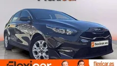 Usado 2023 Kia Ceed Berlina | 17.590 € (Buen precio)