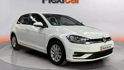 Usado VW Golf VII 115 CV (84 kW) 2019 Berlina