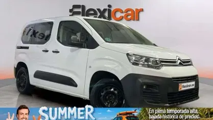 Usado Citroën Berlingo Feel 102 CV (75 kW) 2022 Blanco Monovolumen