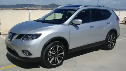 Usado Nissan X-Trail Tekna 177 CV (130 kW) 2017 Gris SUV