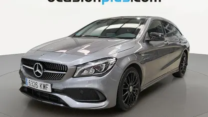 Usado Mercedes CLA200 Shooting Brake AMG 136 CV (100 kW) 2019 Gris Familiar