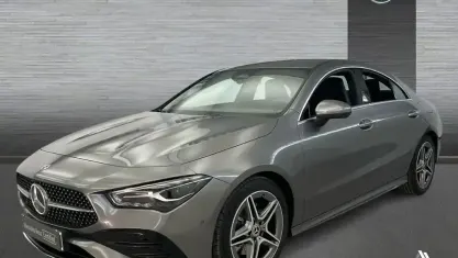 Usado Mercedes CLA220 190 CV (139 kW) 2026 Gris montaña Berlina