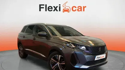 Usado Peugeot 5008 Active 131 CV (96 kW) 2021 Monovolumen