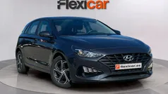 Gris Usado 2023 Hyundai i30 Berlina | 16.790 € (Buen precio)