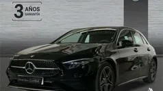 Negro noche Usado 2023 Mercedes A180 AMG line Berlina | 30.990 € (Precio justo)
