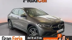Gris / plata Usado 2021 Mercedes GLA200 SUV | 30.990 € (Precio justo)