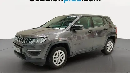 Usado Jeep Compass Sport 140 CV (102 kW) 2018 Gris SUV