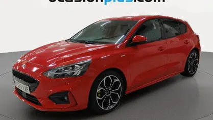 Usado Ford Focus ST-Line 125 CV (91 kW) 2019 Rojo Utilitario