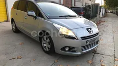 Gris / plata Usado 2011 Peugeot 5008 Business-Line Monovolumen | 8700 € (Precio justo)