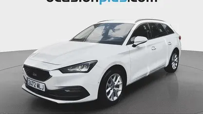 Usado Seat Leon Style 130 CV (95 kW) 2023 Monovolumen