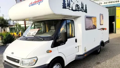 Usado Ford Transit 125 CV (91 kW) 2006 Blanco Familiar