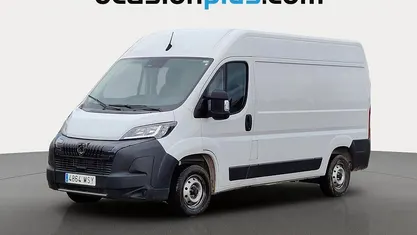 Usado Peugeot Boxer 120 CV (88 kW) 2024 Blanco Van