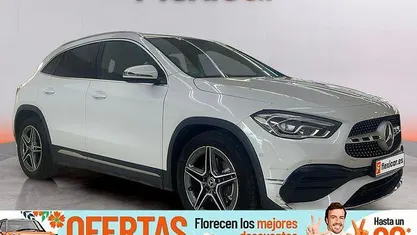 Usado Mercedes GLA200 150 CV (110 kW) 2021 Blanco SUV