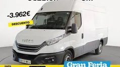 Blanco Usado 2023 Iveco Daily Berlina | 28.520 € (Precio justo)