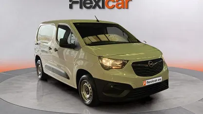 Usado Opel Combo Edition 102 CV (75 kW) 2022 Monovolumen