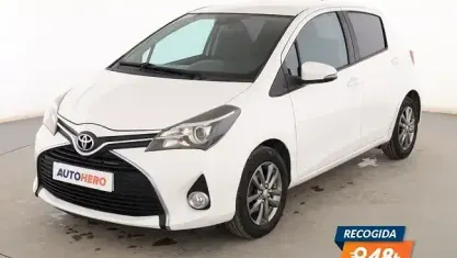 Usado Toyota Yaris Active 100 CV (73 kW) 2015 Blanco Utilitario