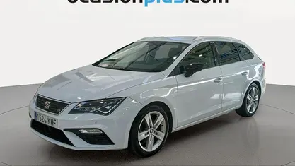 Usado Seat Leon FR 150 CV (110 kW) 2018 Blanco Monovolumen