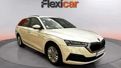 Blanco Usado 2021 Skoda Octavia Ambition Berlina | 16.590 € (Buen precio)