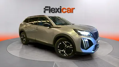 Usado Peugeot 2008 Allure 102 CV (75 kW) 2024 Gris SUV