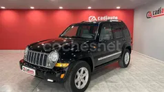 Negro Usado 2007 Jeep Cherokee Limited SUV | 11.900 € (Precio justo)