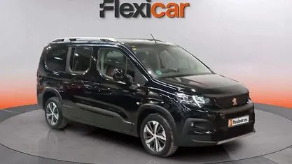 Usado Peugeot Rifter GT-line 131 CV (96 kW) 2020 Monovolumen