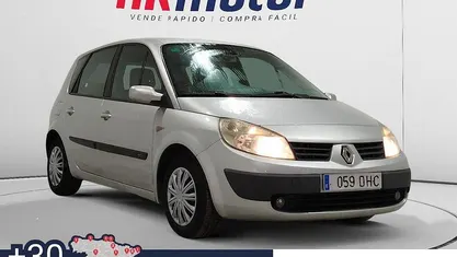 Usado 2005 Renault Scénic II Expression Monovolumen | 2590 € (Precio justo)