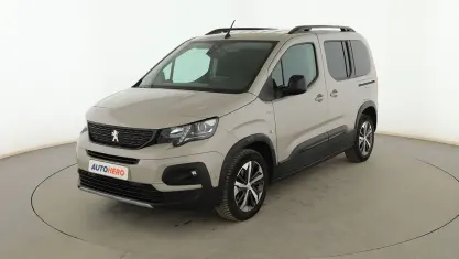 Usado Peugeot Rifter GT 131 CV (96 kW) 2021 Gris Monovolumen