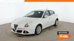 Blanco Usado 2016 Alfa Romeo Giulietta Distinctive Utilitario | 9599 € (Buen precio)