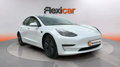 Usado Tesla Model 3 RWD 225 kW (306 CV) 2021 Blanco Berlina