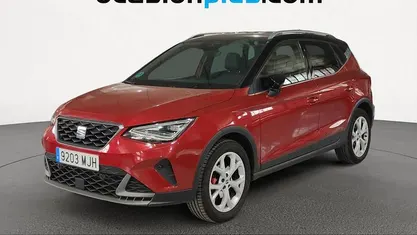 Usado Seat Arona FR 150 CV (110 kW) 2023 Rojo SUV