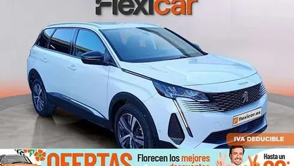 Usado Peugeot 5008 Allure 131 CV (96 kW) 2023 Blanco SUV