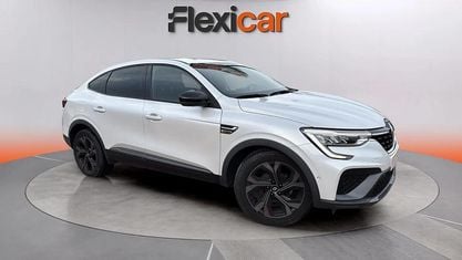 Begagnad Renault Arkana RS Line 160 HK (117 kW) 2023 Grå SUV