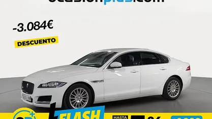 Usado Jaguar XF Pure 180 CV (132 kW) 2016 Blanco Berlina