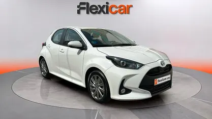 Usado Toyota Yaris Hybrid Active 116 CV (85 kW) 2024 Utilitario