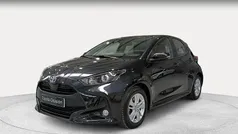 Usado 2022 Toyota Yaris Hybrid Active | 19.900 € (Precio justo)