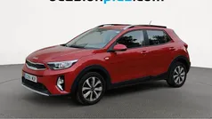 Rojo Usado 2023 Kia Stonic SUV | 12.900 € (Buen precio)
