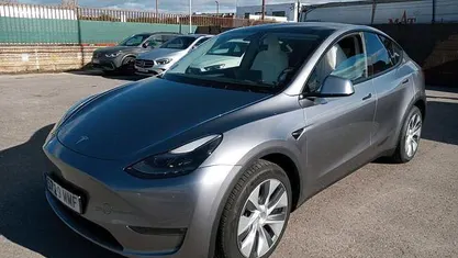 Usado Tesla Model Y 378 kW (514 CV) 2024 Eléctrico SUV
