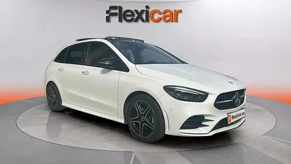 Usado Mercedes B200 150 CV (110 kW) 2020 Blanco Monovolumen