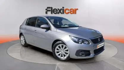 Usado Peugeot 308 Style 131 CV (96 kW) 2020 Gris Berlina